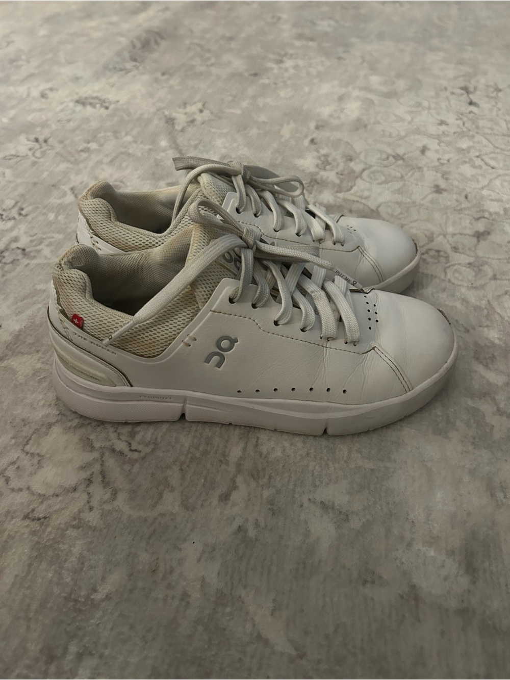 On Running Cream/White Mesh Low-Top Sneakers look at pictures front peeling